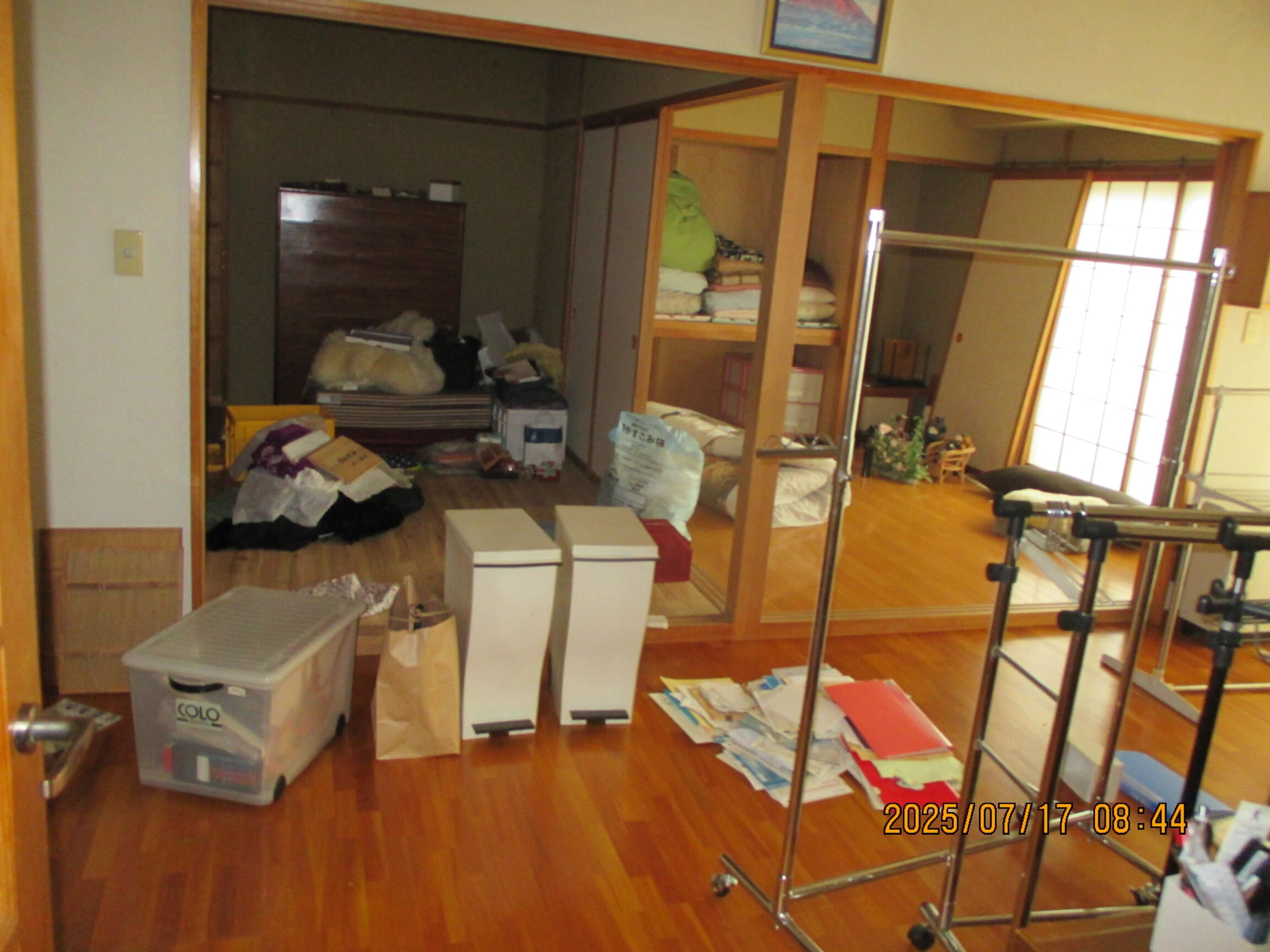 不用品回収前の室内の様子